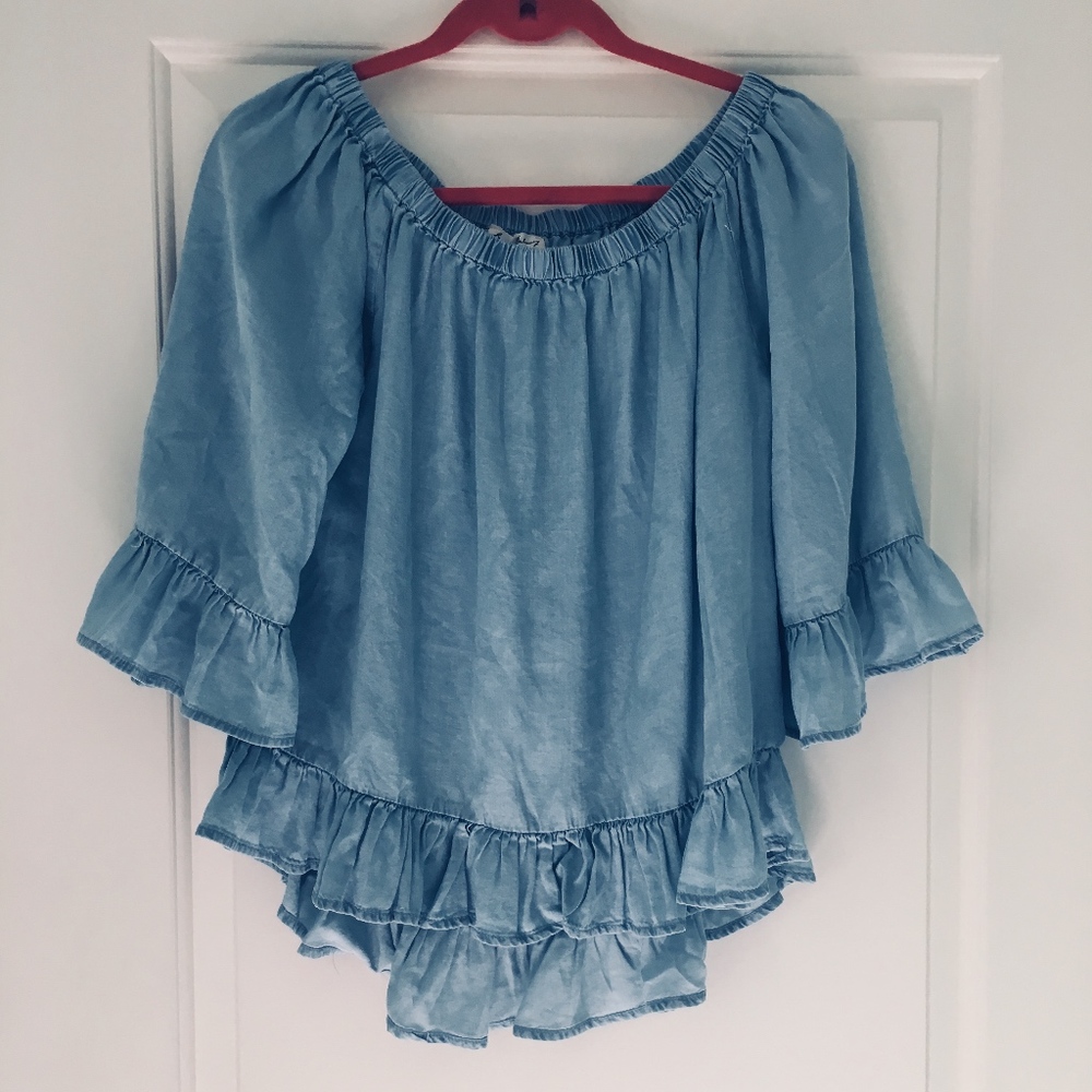 OFF THE SHOLDER BLUE DENIM TOP WITH BELL SLEEVES!